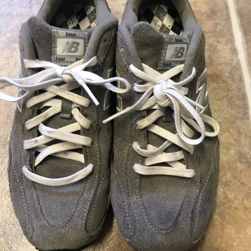 New Balance 442 Athletic Shoes